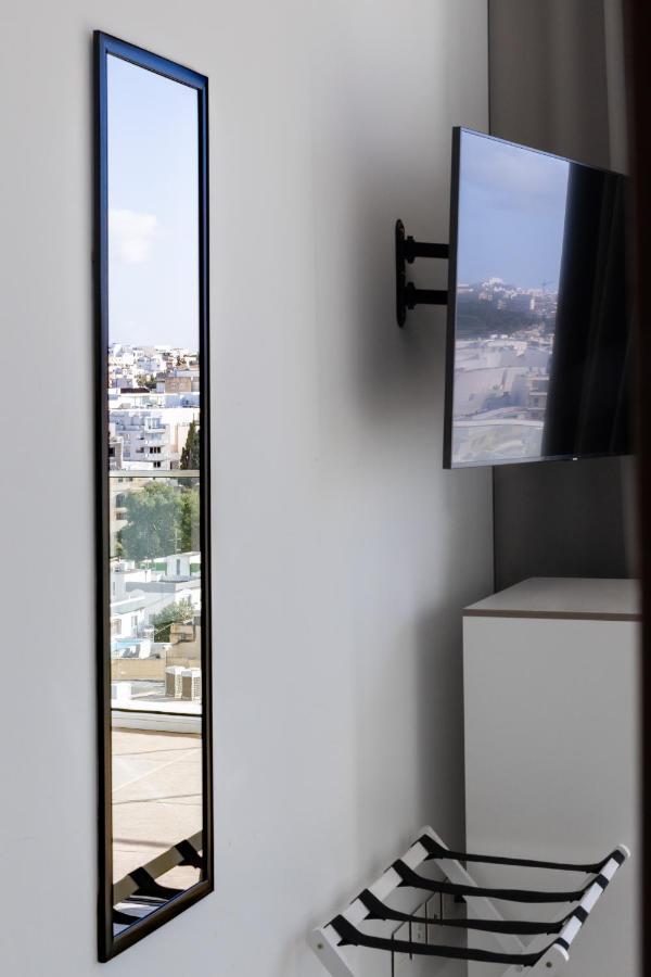 Modern Apartment In The Center Of St Julians By Arcobnb San Ġiljan Kültér fotó
