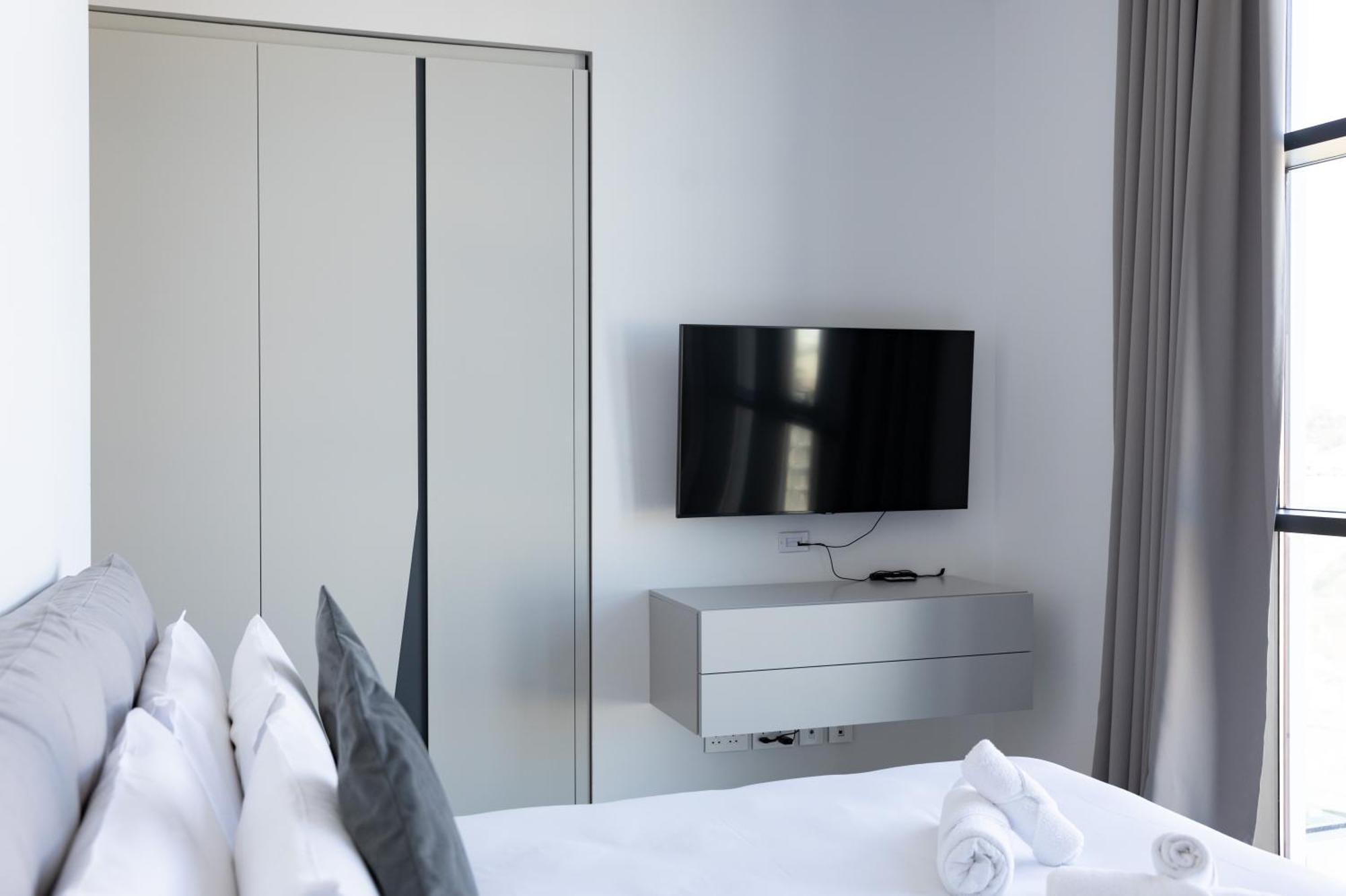 Modern Apartment In The Center Of St Julians By Arcobnb San Ġiljan Kültér fotó