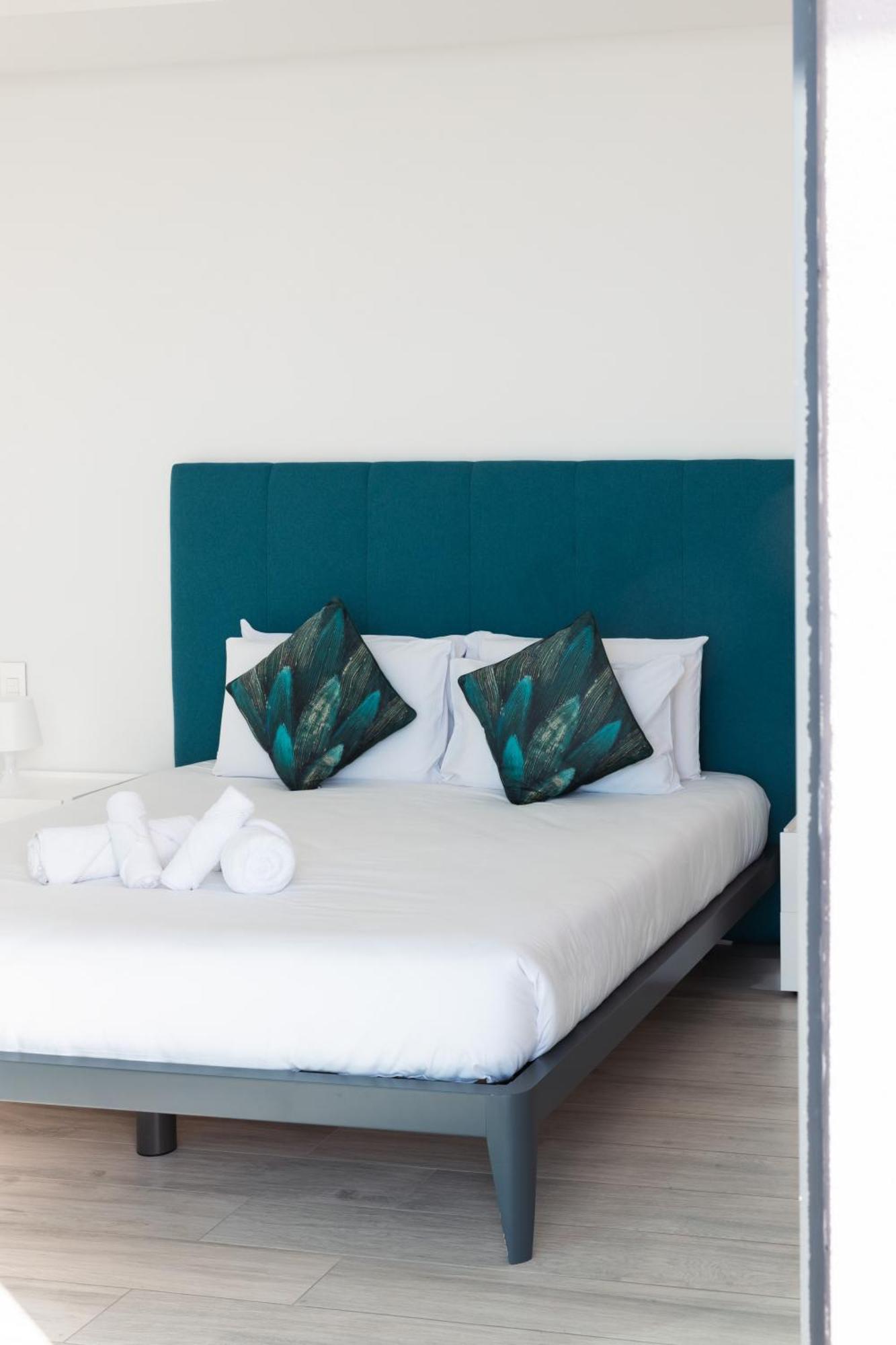 Modern Apartment In The Center Of St Julians By Arcobnb San Ġiljan Kültér fotó